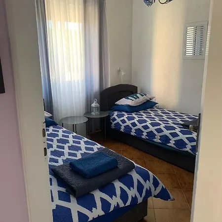 Blue Vibes Apartment