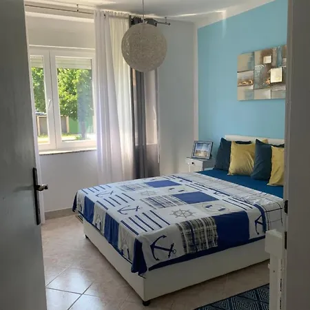 Blue Vibes Apartment