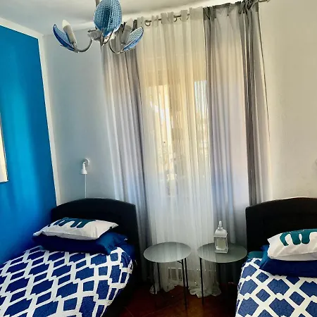 Blue Vibes Pula